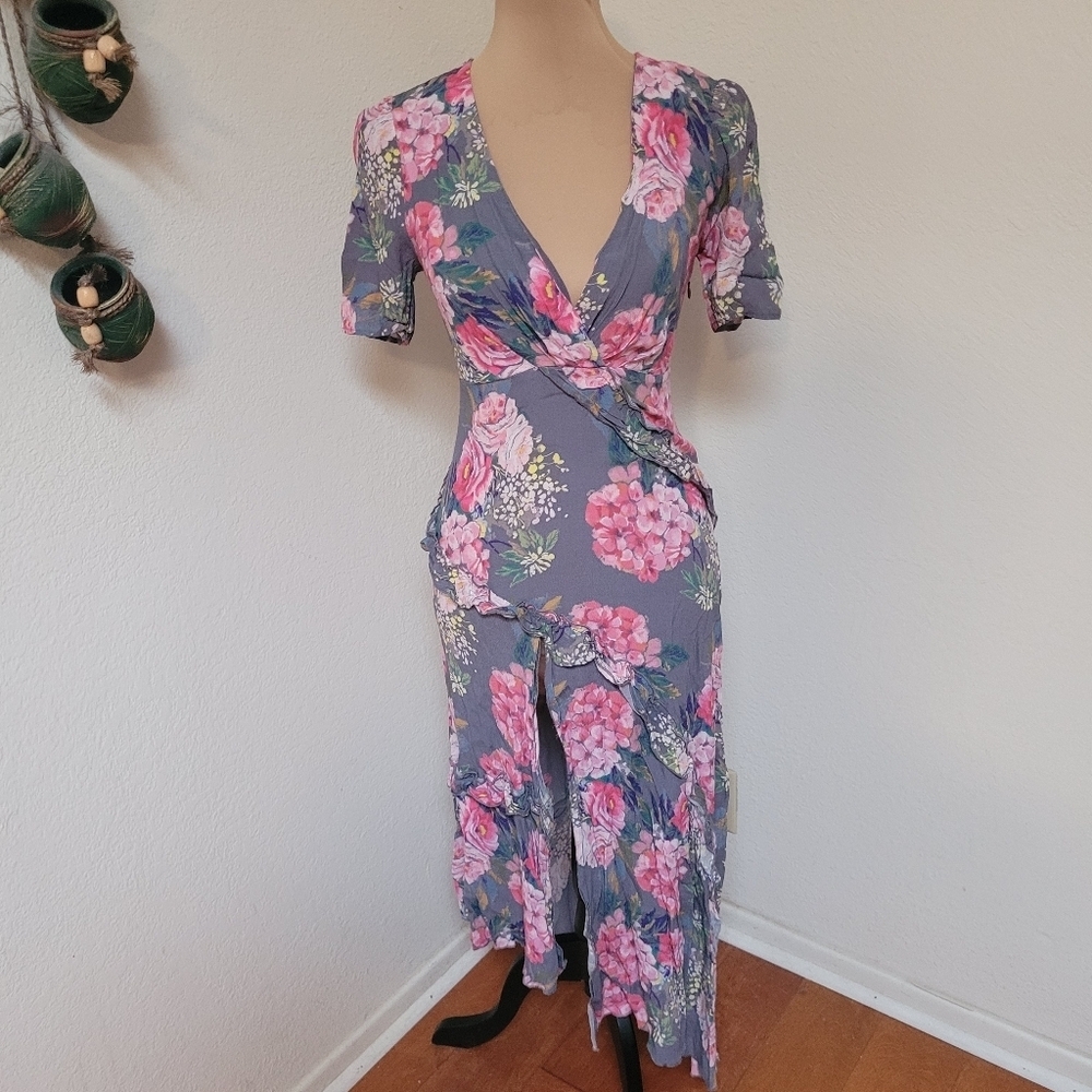 Majorelle Grey and Pink Floral Dress - Picture 3 of 7